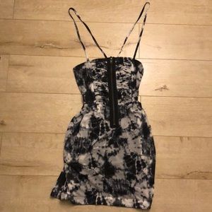 Black Brand Black & White Batik Zipper Dress XS